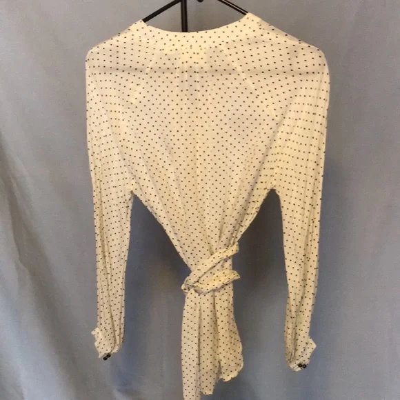 Maeve (Anthropologie) semi sheet cream and black polka dot blouse w attached tie - Picture 6 of 8